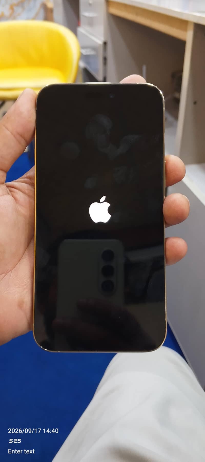 Apple iPhone 14 Pro Max 1