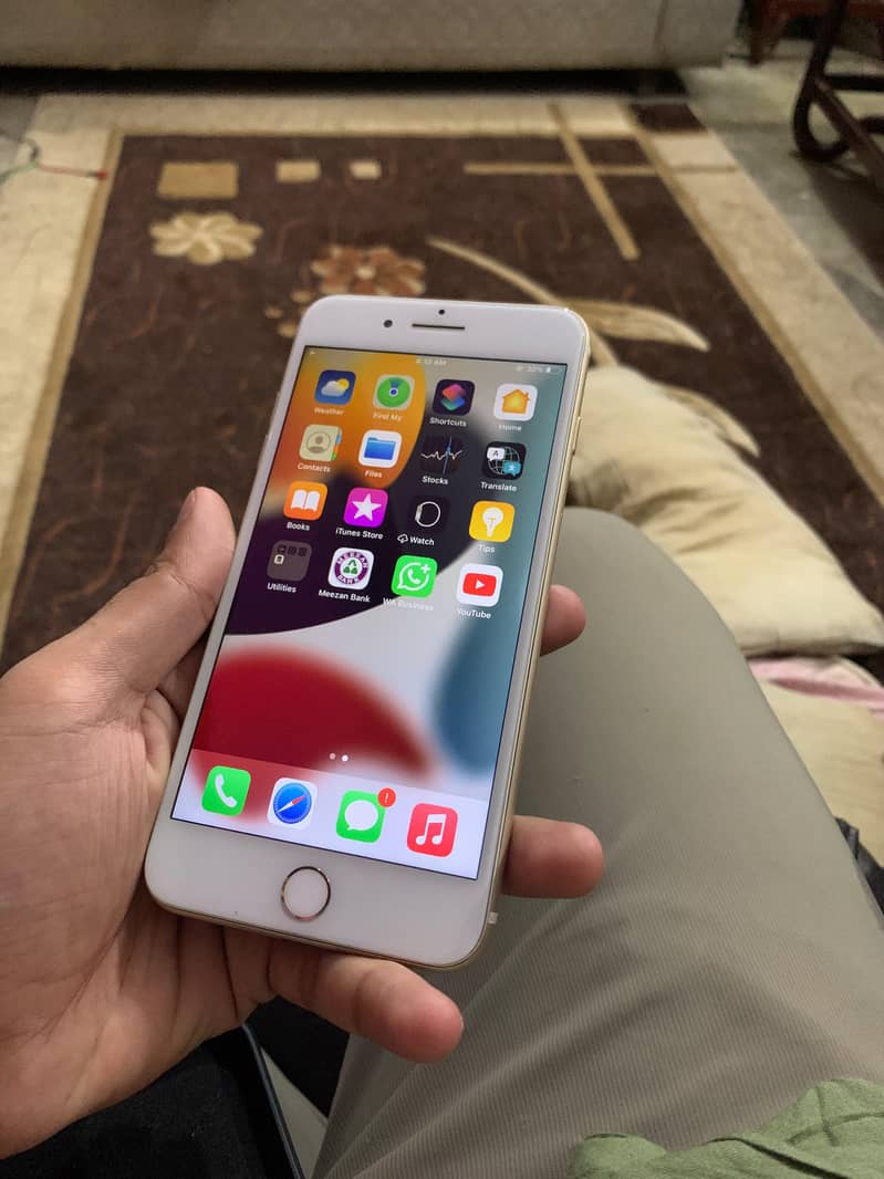 Apple iPhone 7 Plus 1