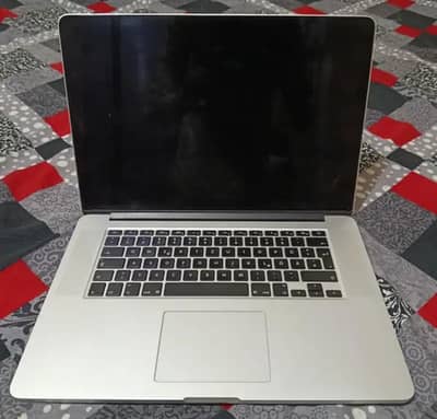 MacBook pro| Mid 2015 | 15.4 inches | 16 GB Ram| 256 GB ssd