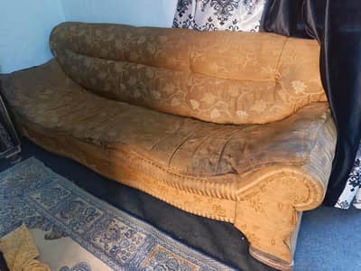 7 seater Sofa set Good Condition