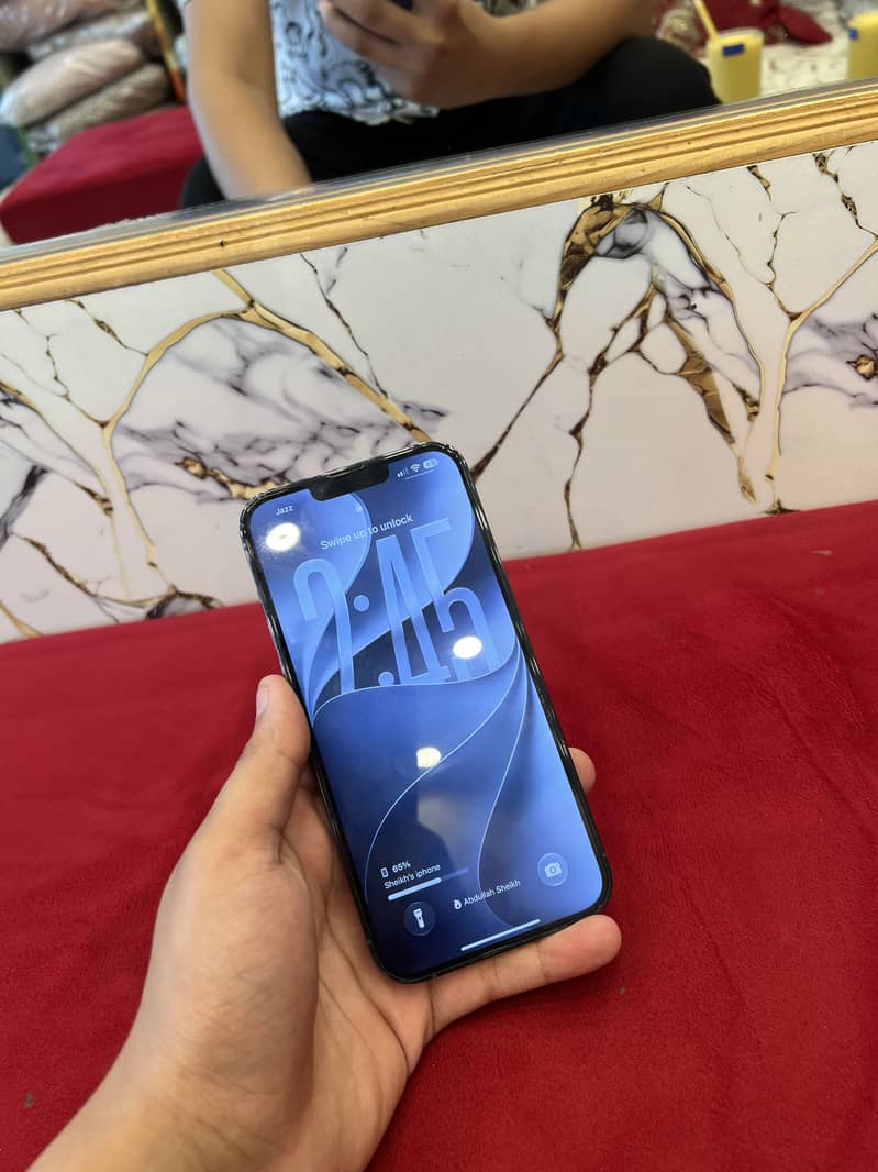 Apple iPhone 13 Pro Max 3