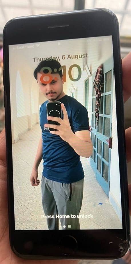 Apple iPhone SE 2nd generation 1