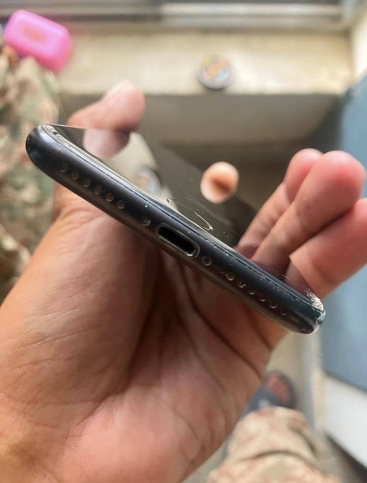 Apple iPhone SE 2nd generation 2