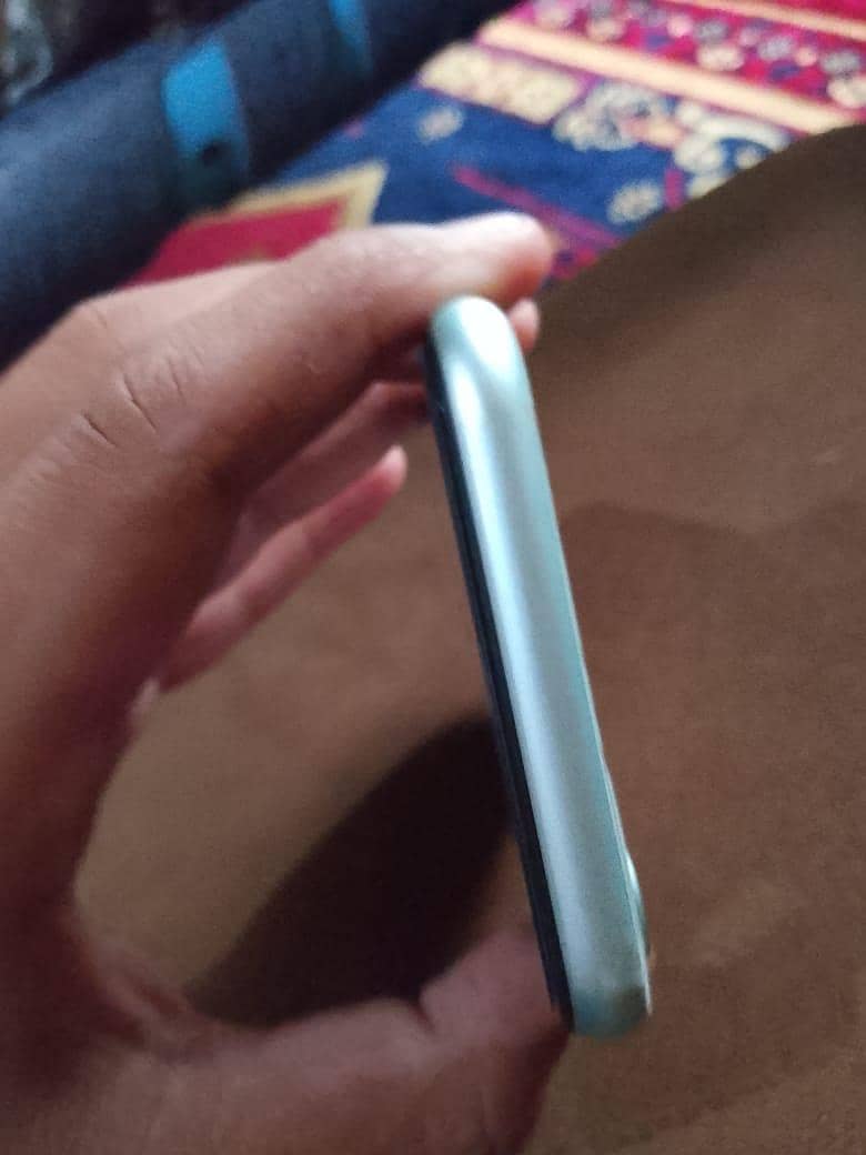 Apple iPhone 11 2