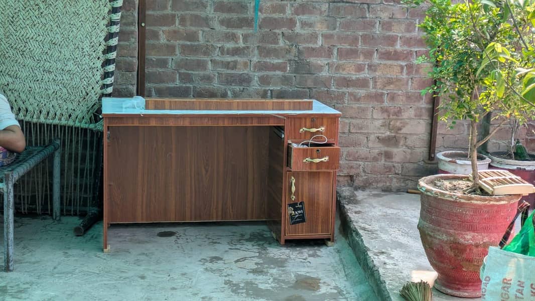 computer table 2