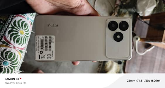 Zte Nubia A36 4+64 10 by 10 with box and charget