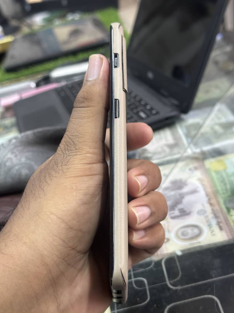 One Plus 10 Pro 1