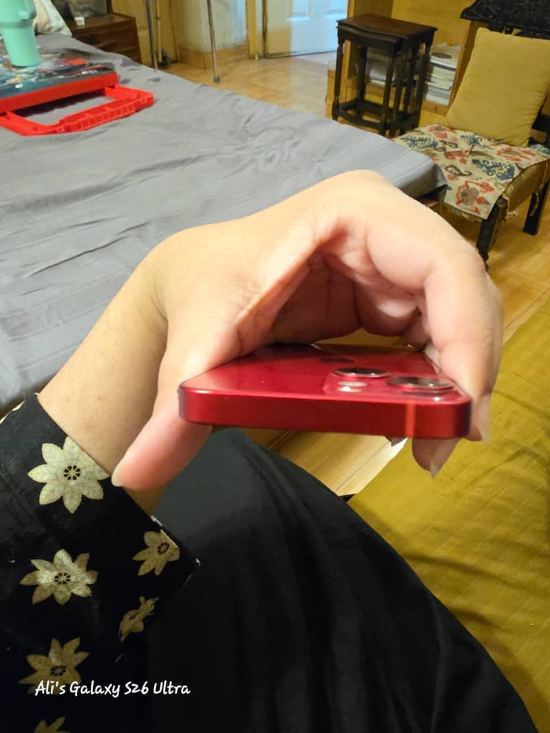 Apple iPhone 13 mini 6