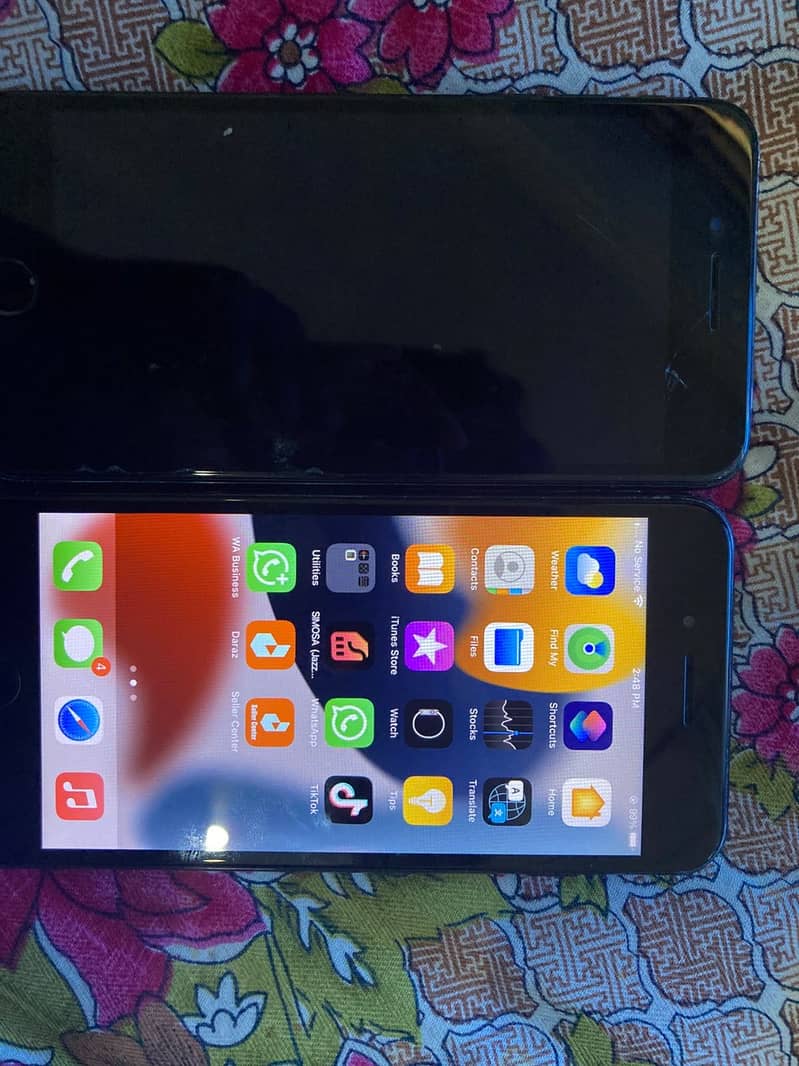Apple iPhone 7 Plus 0