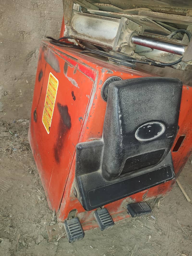 Tyre changer machine 3 pendal 3