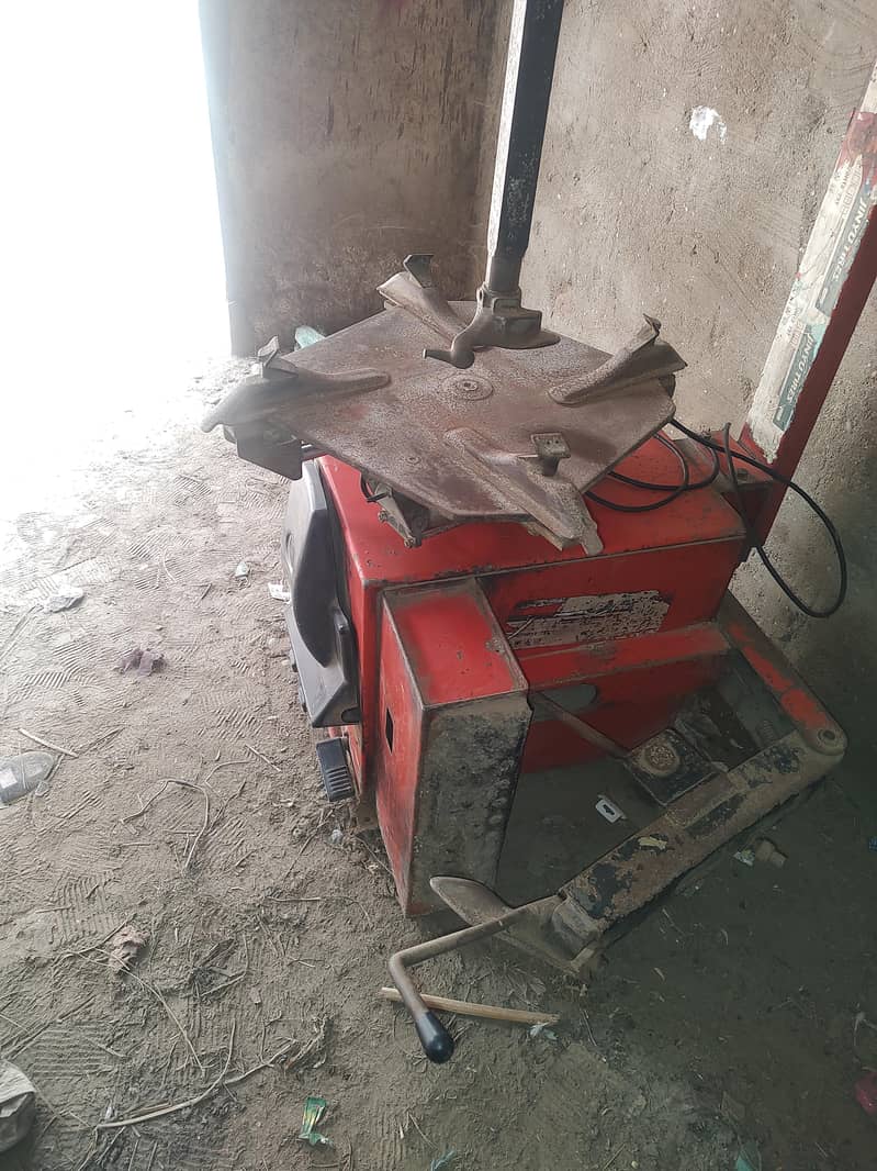 Tyre changer machine 3 pendal 6