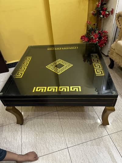 Centre table available for sell
