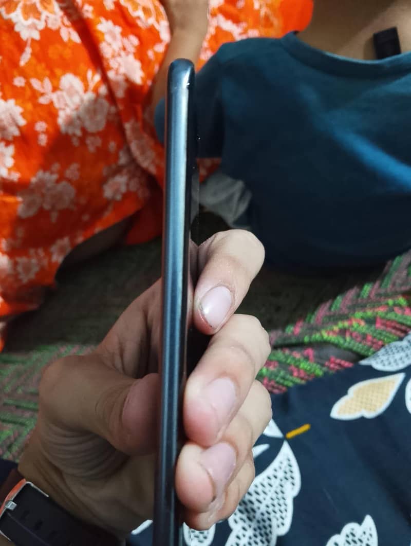 Tecno CAMON 40 Pro 1