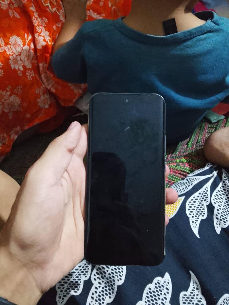 Tecno CAMON 40 Pro 4