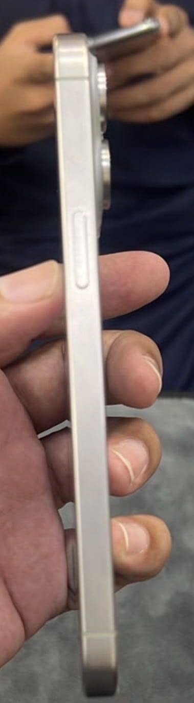 Apple iPhone 15 Pro Max 1