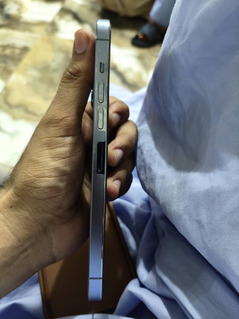 Apple iPhone 13 Pro Max 5