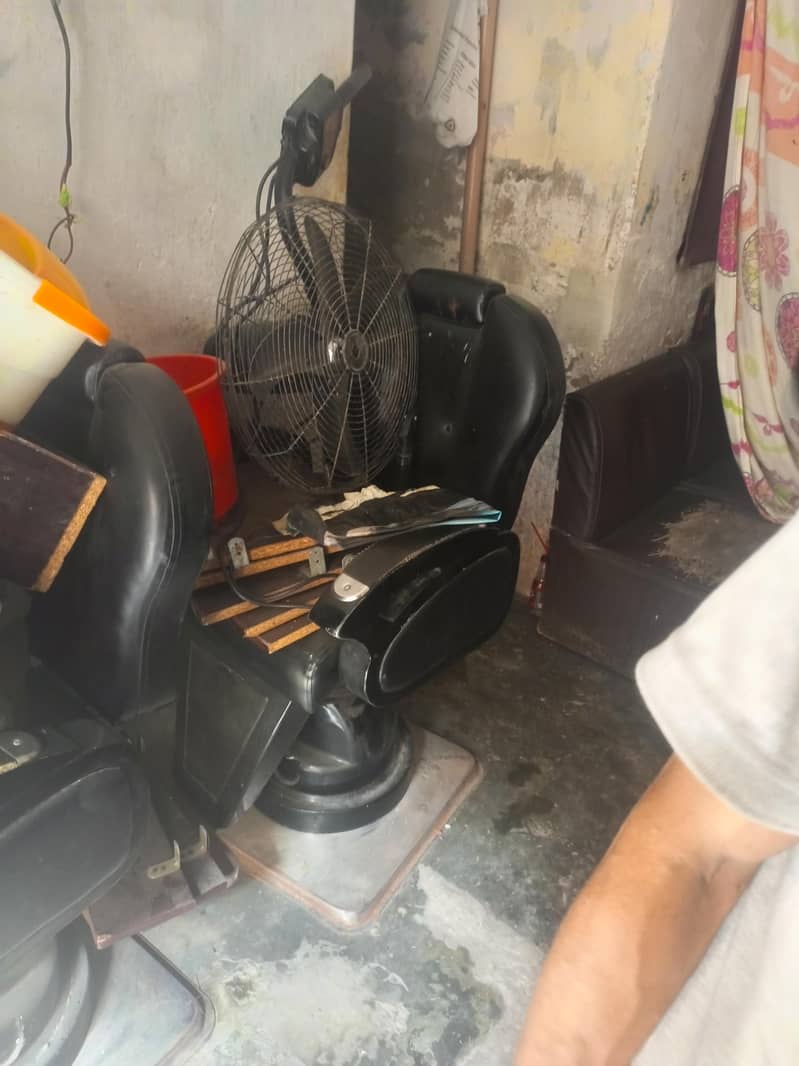 chairs 0