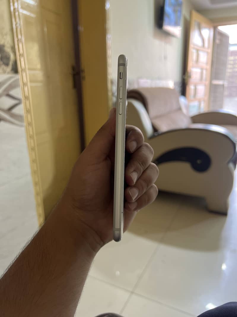 Apple iPhone 7 Plus 2