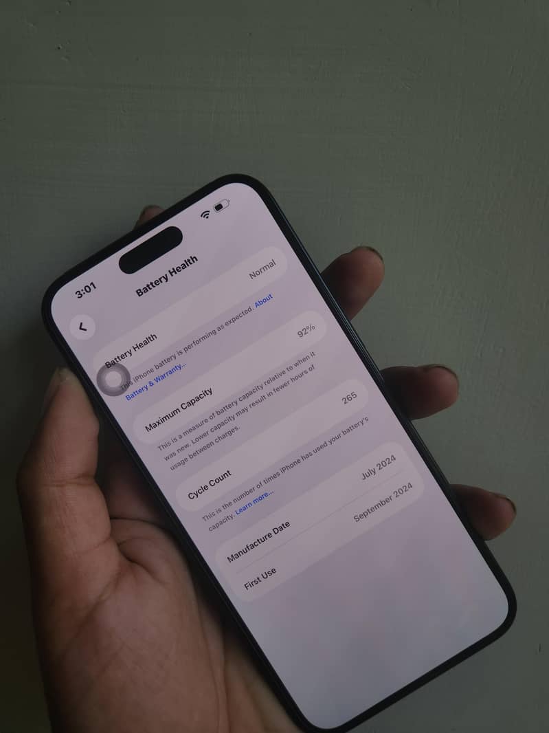 Apple iPhone 15 Pro Max 2