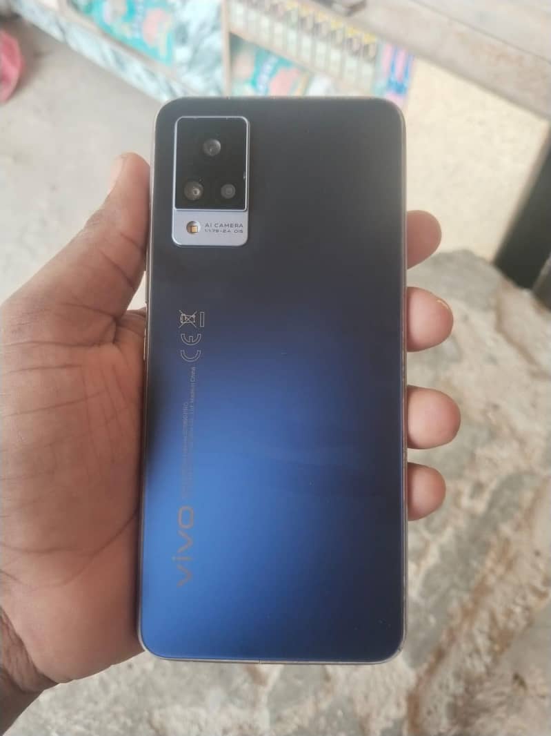 Vivo V21 0