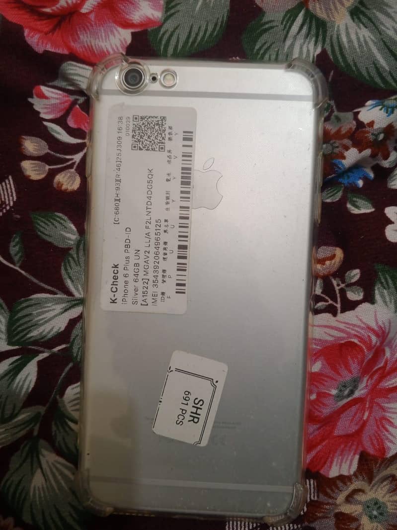 Apple iPhone 6 Plus 3