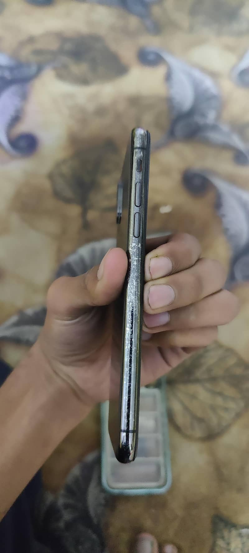 Apple iPhone X 3