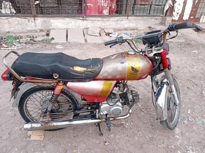 1st hand use good condition bike, 03008930833