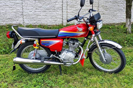 Honda 125 cc model 2010 bike for sale