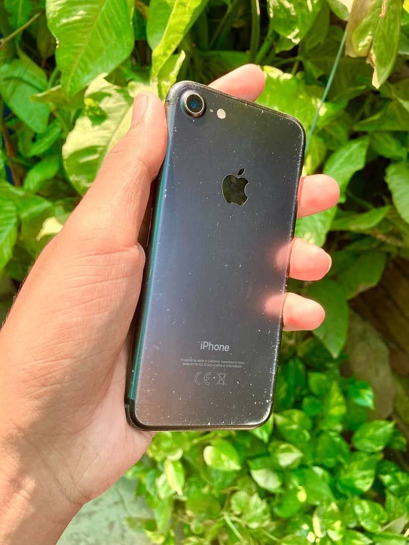 Apple iPhone 7 5