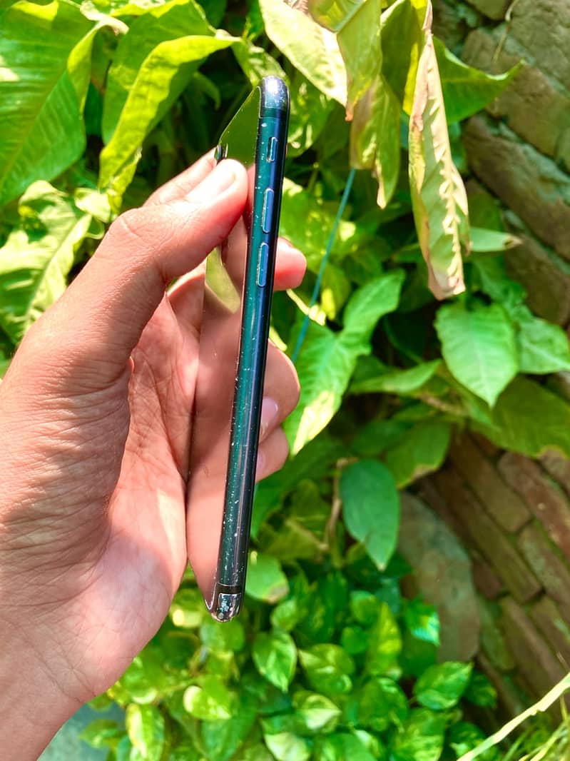 Apple iPhone 7 6