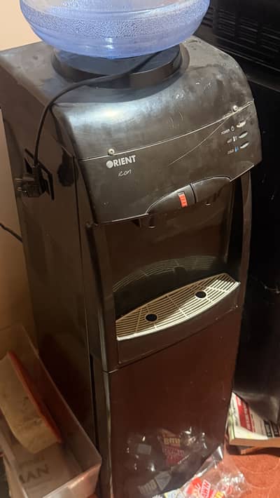 orient icon dispenser