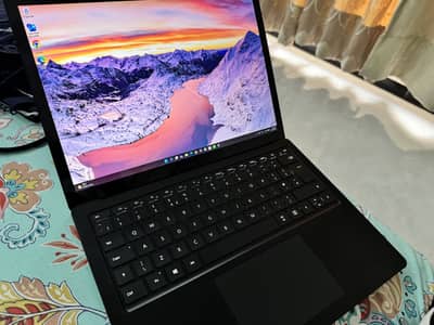 Microsoft surface 3 laptop 8 gb ram 256 ssd better than hp, mac, dell