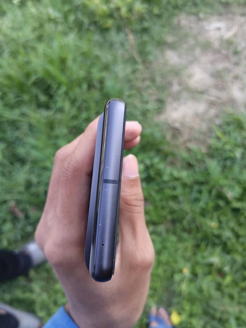 Google Pixel 7 4