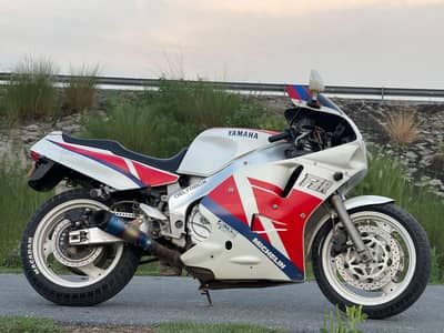 Yamaha fzr 1000
