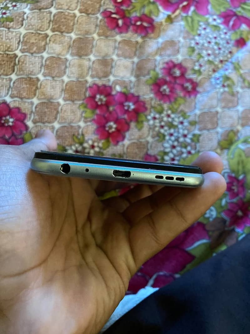 Apple iPhone 7 Plus 5