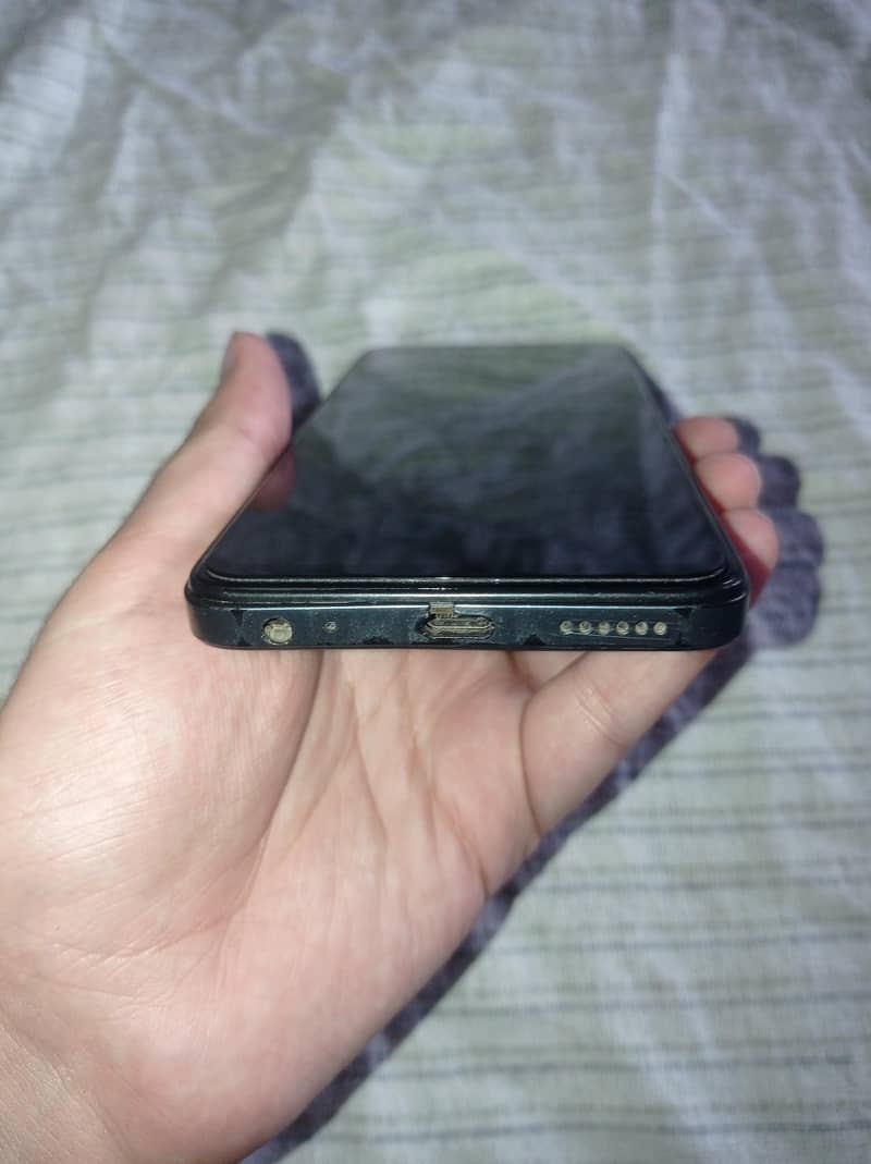 Tecno spark 20c 6