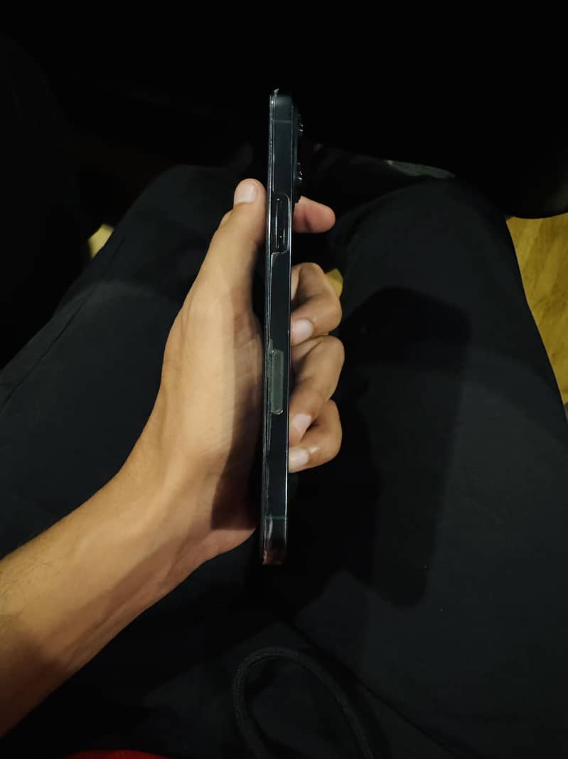 Apple iPhone 13 Pro Max 3