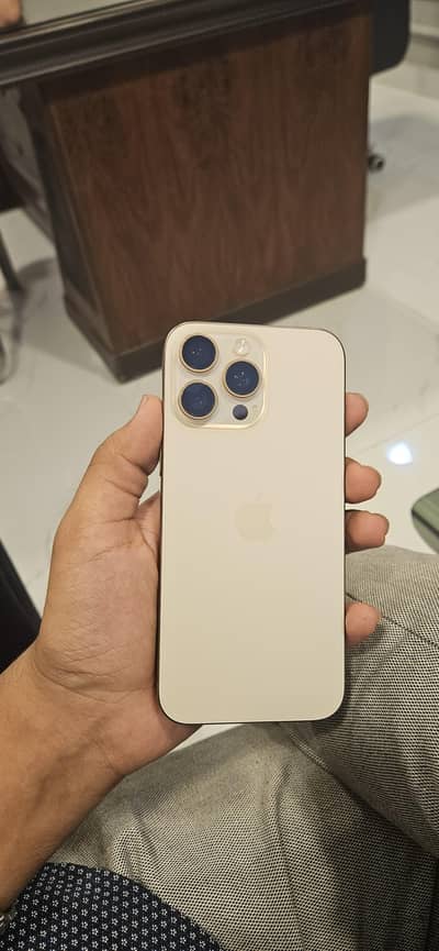 Apple iPhone 16 Pro Max