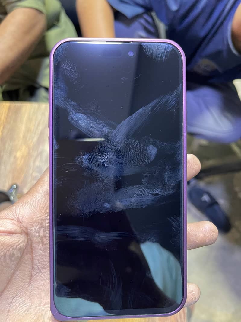 Apple iPhone 15 Pro Max 13