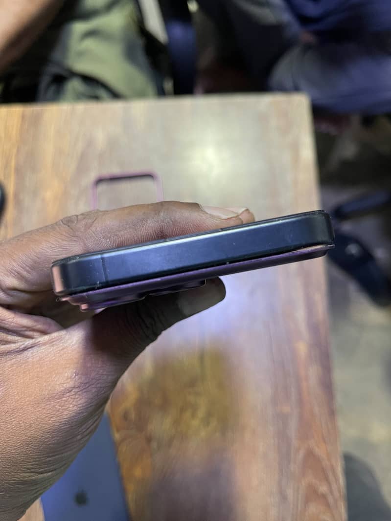 Apple iPhone 15 Pro Max 14