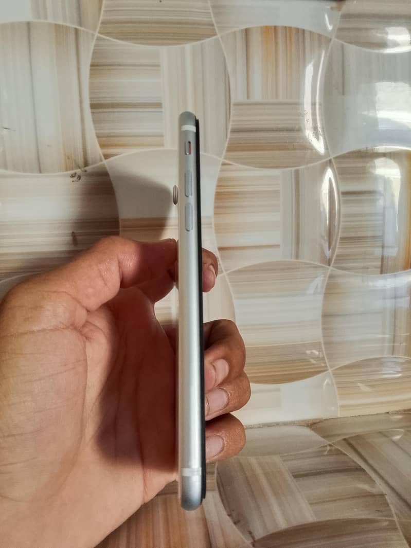 Apple iPhone SE 0