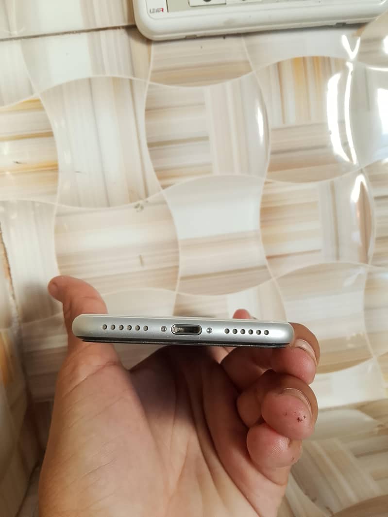 Apple iPhone SE 2