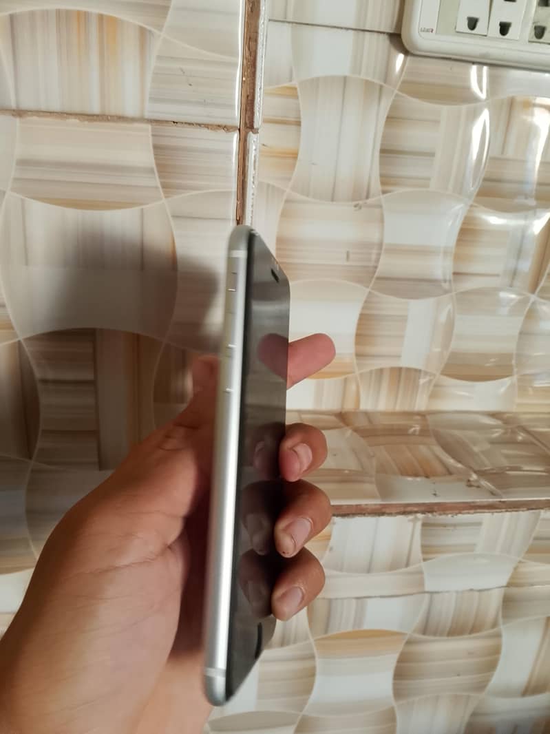 Apple iPhone SE 4