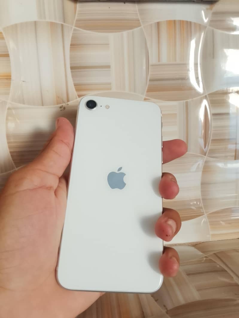 Apple iPhone SE 7