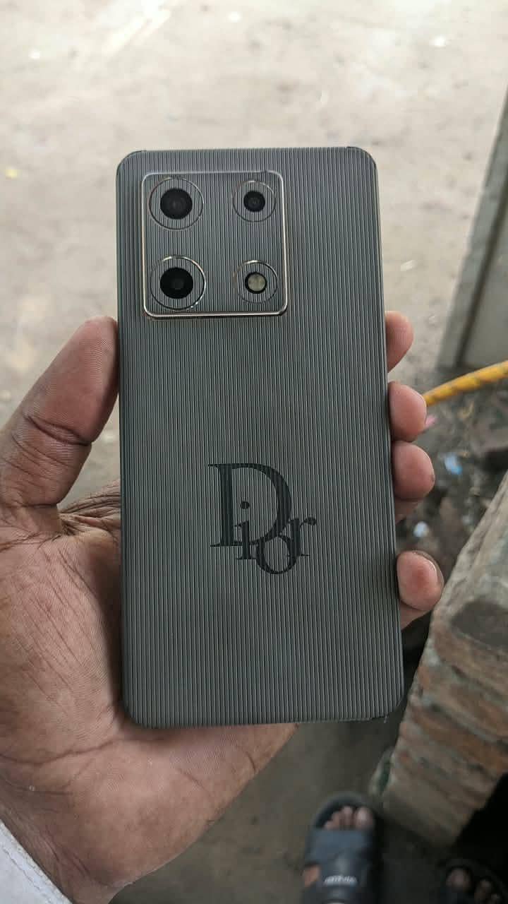 Infinix Note 30 Pro 0