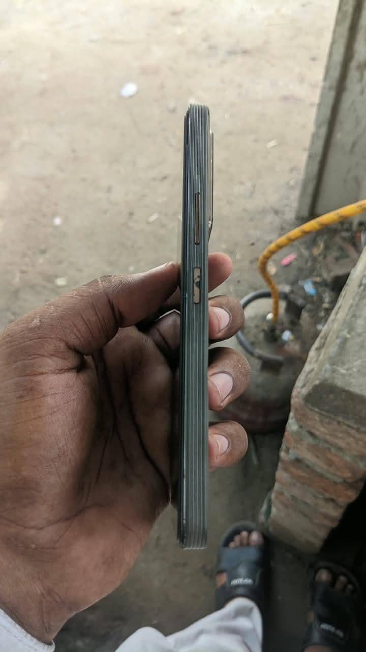 Infinix Note 30 Pro 3