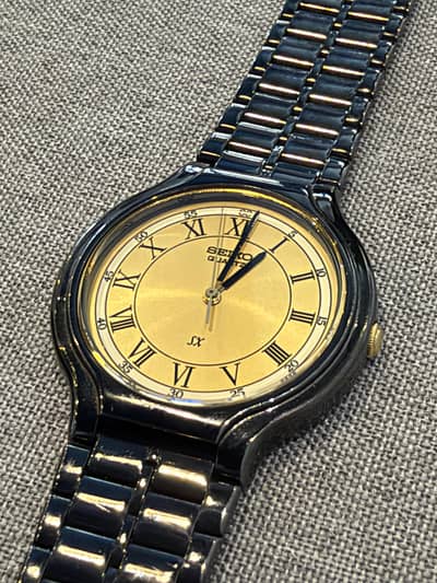 SEIKO V701-1K20 BLACK