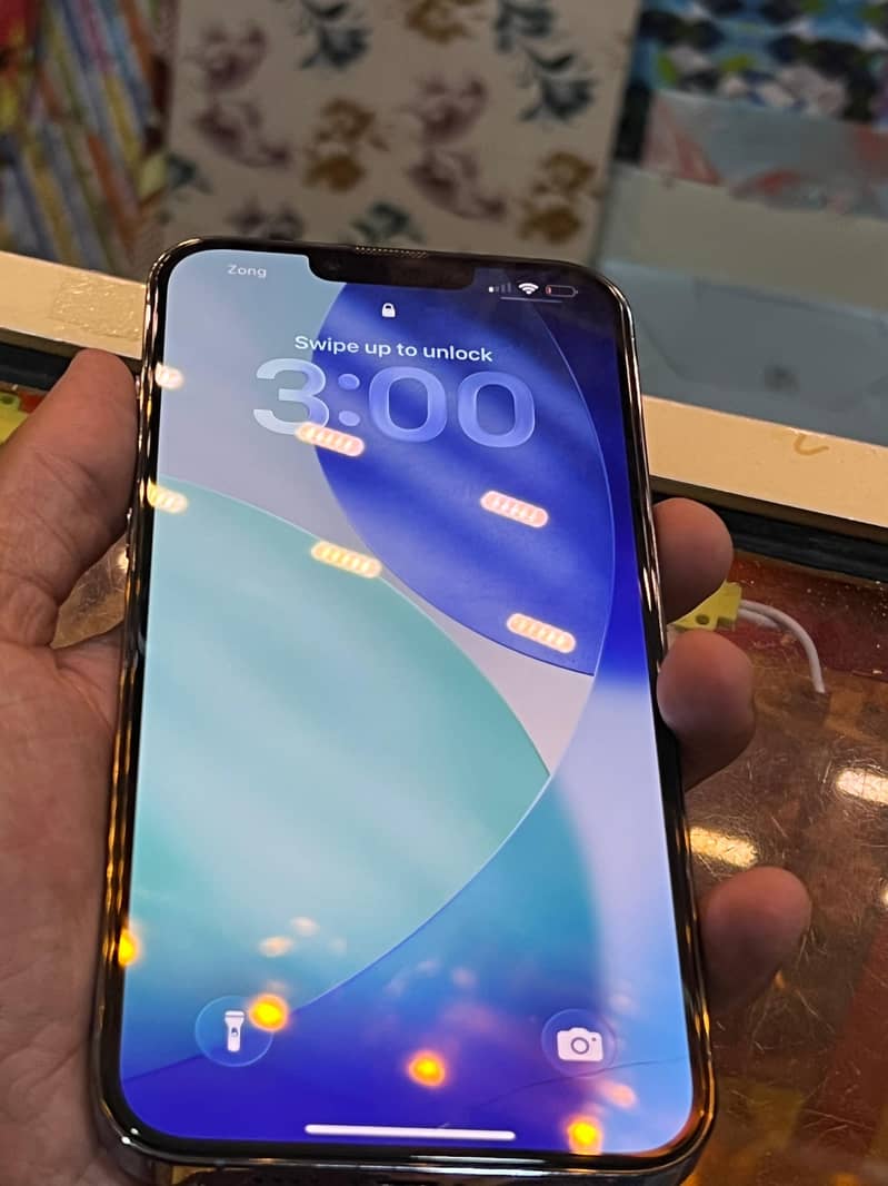 Apple iPhone 13 Pro Max 6