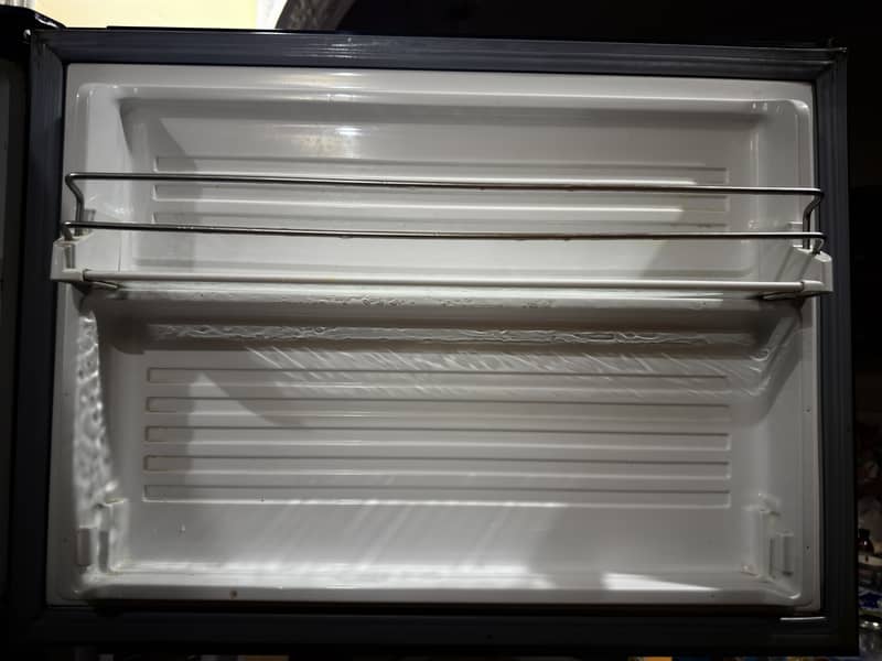 Refrigerator 4