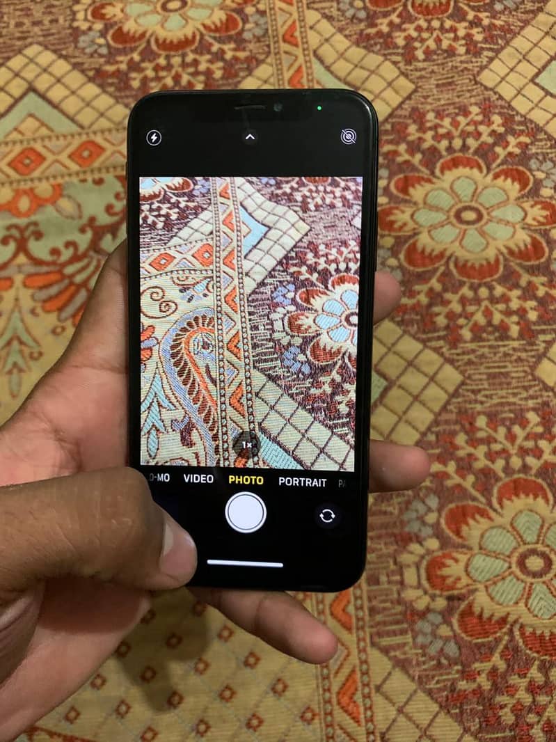 Apple iPhone XS 5